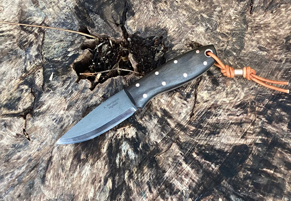 Bison Bushcraft Knife Yu-Shoku: V-Toku 2 Carbon Mokume 2/3 size