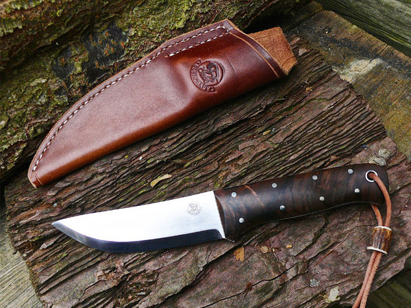 Hunter with Walnut handle Scales