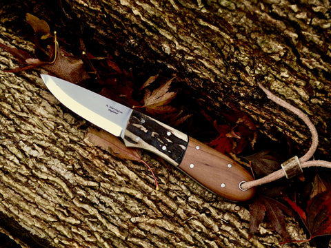 Bison Bushcraft Neck knife