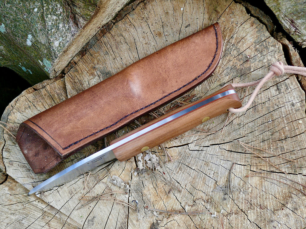 Woodsman Knife Cherry – Bison Bushcraft